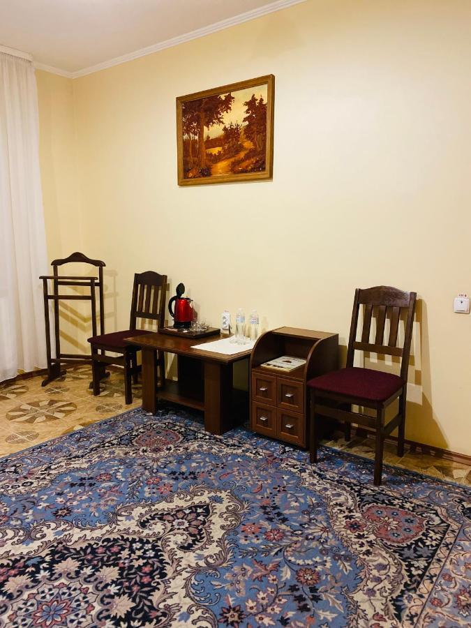 Zatyshok Hotel Vinnytsia Luaran gambar